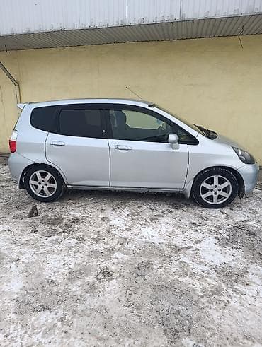 купить машину хэтчбек: Honda Fit: 2003 г., Автомат, Бензин, Хэтчбэк — 7