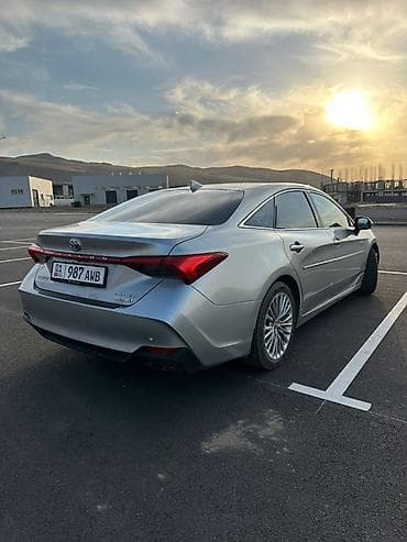 Toyota Avalon: 2020 г., 2.5 л, Вариатор, Гибрид, Седан — 5