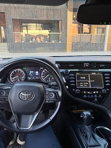 byd e2 2022: Toyota Camry: 2020 г., 2.5 л, Автомат, Бензин, Седан — 7