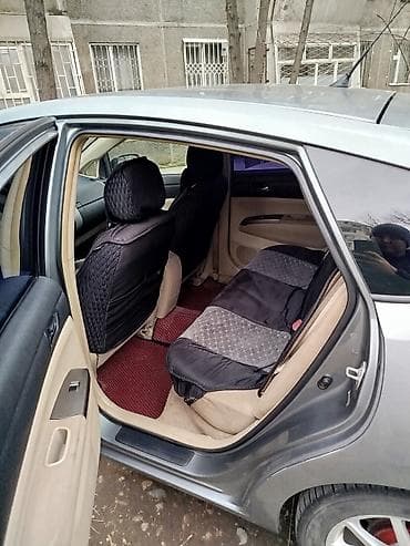 80 мтз: Toyota Prius: 2005 г., 1.5 л, Автомат, Гибрид, Лифтбек — 6