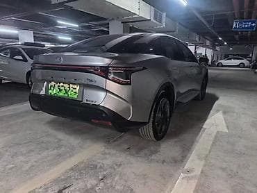 тойота бз 4: Toyota bZ3: 2025 г., 0.1 л, Автомат, Электромобиль, Седан — 3