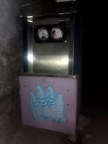 Фрезерные станки: Аппарат для мягкого мороженого (софт) - Напольная модель с двумя — 1