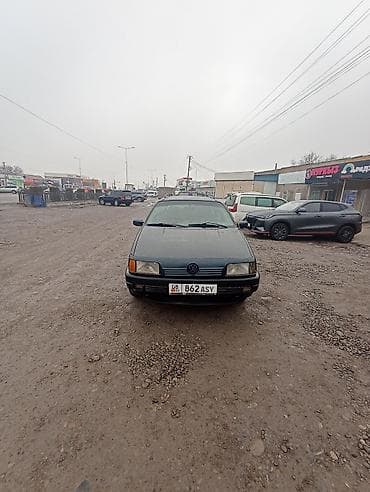 Volkswagen Passat Variant: 1990 г., 1.8 л, Механика, Бензин, Универсал