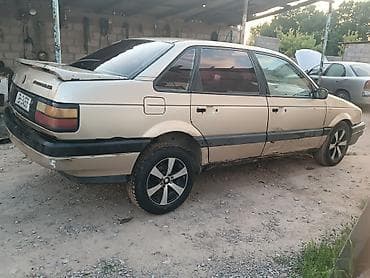 Volkswagen: Volkswagen Passat: 1988 г., Бензин — 8