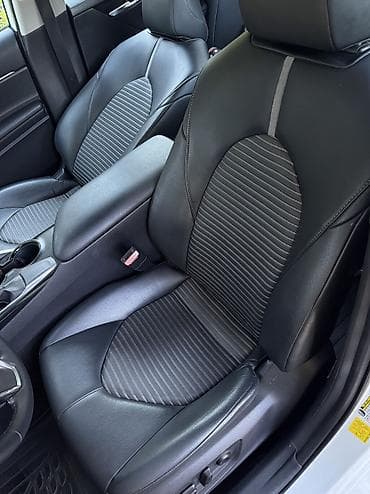 Toyota Camry: 2020 г., 2.5 л, Автомат, Бензин, Седан — 9