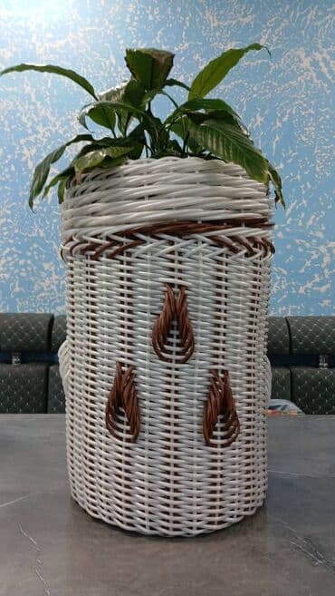 Садовые инструменты и инвентарь: Изделия из ротанга.Принимаем заказы звонить на номер — 9