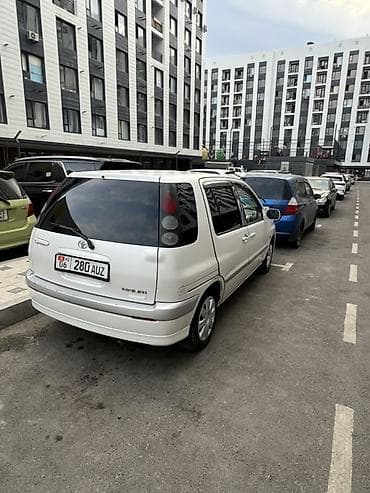 стробоскопы на авто: Toyota : 2001 г., 1.5 л, Автомат, Бензин, Универсал — 4