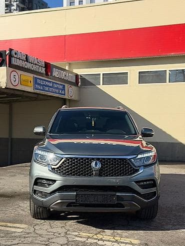 mini cuper: Ssangyong Rexton: 2020 г., Автомат, Дизель, Внедорожник — 4