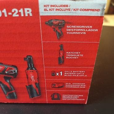 винтоверт купить: Набор аккумуляторного инструмента Milwaukee M12: 2401-21R Состав: - — 2