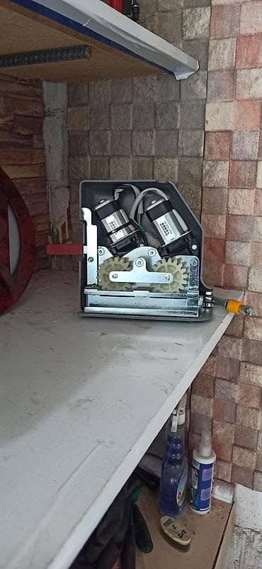 наклейка спринтер: Электропривод сдвижной двери Мерседес Спринтер Рекс 906 (Двухмоторный — 1