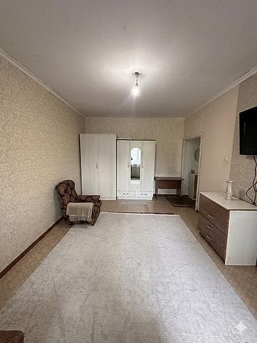 очень дешево: 1 комната, 36 м², 105 серия, 1 этаж, Старый ремонт — 3