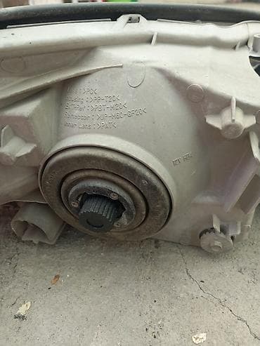 с4 2 6: Передняя левая фара Toyota 2004 г., Оригинал, США — 2