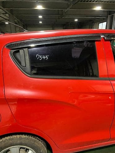 каробка спарк: Дверь Задняя правая Chevrolet, Б/у, Оригинал — 1