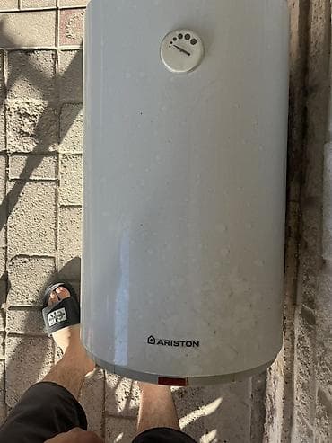 Накопительный водонагреватель Объем бака: 80 л, Ariston, Электрический, Регулятор температуры, Эмалированная сталь at lalafo.kg Накопительный водонагреватель Объем бака: 80 л, Ariston, Электрический, Регулятор температуры, Эмалированная сталь