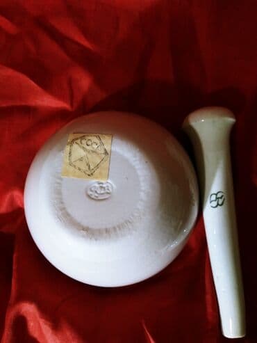 ступка для специй: Ступа с пестиком СССР. Новая. Фарфоровая .Дфз ( дмитровский фарфоровый — 2