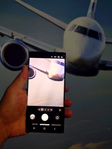 экшн камеру gopro hero 2: Samsung Galaxy S22 Ultra, Б/у, 256 ГБ, цвет - Черный, 2 SIM, eSIM — 3