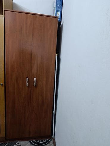 Уй буюмдары Шкаф 5500 прихожка 3600 сом думочка 1000с стол чай ичкен