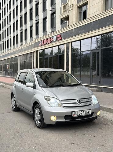 Транспорт: Toyota Ist: 2003 г., 1.5 л, Автомат, Бензин, Хэтчбэк — 2