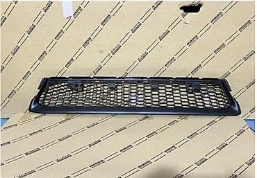 Решетки радиатора: Решетка радиатора Lexus — 1