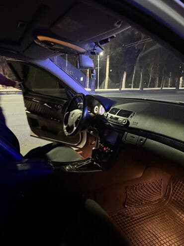 c class: Mercedes-Benz E-Class: 2005 г., 5.5 л, Автомат, Бензиновая, Седан — 4