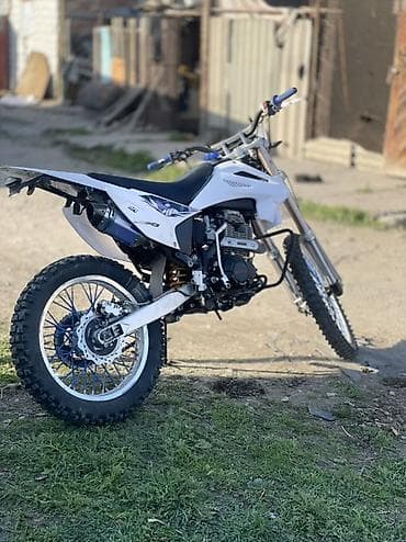 пидбайк эндуро: Эндуро-мотоцикл (кроссовый класс), белый пластик с фиолетовыми — 3