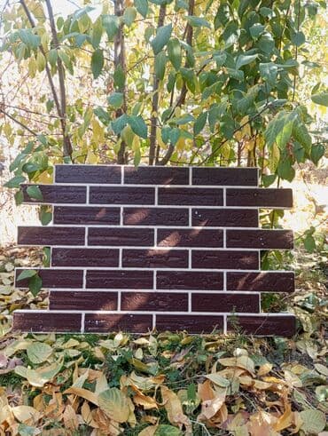 плинтус потолочный: Панели для облицовки стен, имитирующие кирпичную кладку, представлены — 13