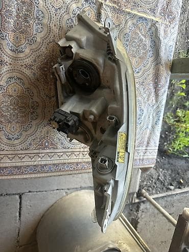 r18 23545: Передняя левая фара Toyota Оригинал — 1