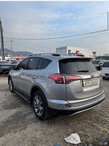 рав 4 2018 год: Toyota RAV4: 2018 г., Гибрид — 4