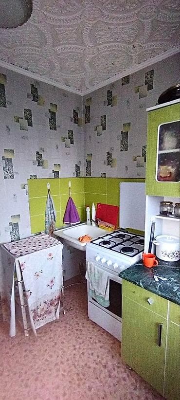 кв в токмоке: 2 комнаты, 43 м², 104 серия, 5 этаж, Требуется ремонт — 7