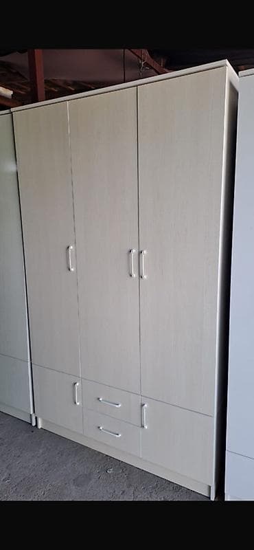 Тумбы и подставки: Шифоньер, шкаф для одежды, Новый, Прямой, ЛДСП — 1