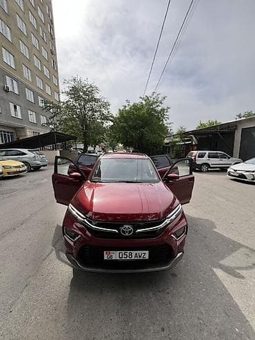 Продажа авто: Toyota Urban Cruiser: 2023 г., 1.5 л, Вариатор, Бензин, Кроссовер — 10