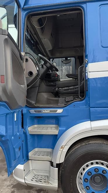 амбиентная подсветка: Тягач, DAF, 2019 г. — 2