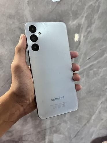 w king: Samsung Galaxy A35 5G, Б/у, 128 ГБ, цвет - Белый, 1 SIM — 2