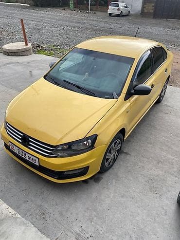 mazda verisa: Volkswagen Polo: 2016 г., Механика, Седан — 1