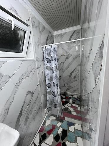 туалет в аренду: Сдаётся компактная жилая студия с отдельным санузлом и душевой — 1