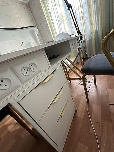 педикюр с выездом: Маникюрный стол 14,000 педикюрный стол 12.000 Срочно продаю!! Звонить — 6