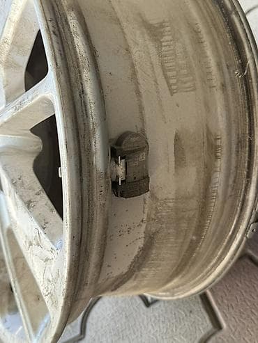 kews k16: Литые Диски R 16 Kia, Комплект, отверстий - 5 — 1