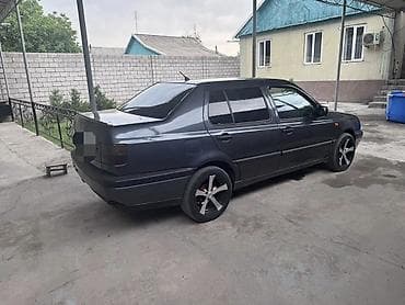 mini kooper: Volkswagen Vento: 1993 г., 1.8 л, Механика, Бензин, Седан — 4