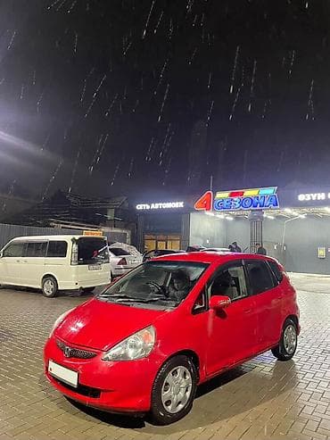 subaru 2000: Honda Fit: 2004 г., 1.3 л, Вариатор, Бензин, Хэтчбэк — 2