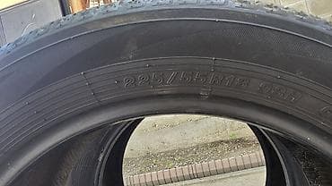 Пара летних шин для легкового автомобиля. Параметры: - Размер: 225/55