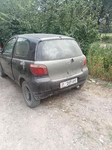 адисей газ: Toyota Yaris: 2000 г., Механика, Бензин, Хэтчбэк — 2