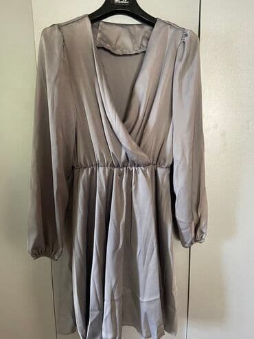 платья на запах: Платье серебристого цвета отлично смотритсяс длинным рукавом на — 2