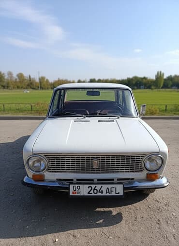 передний бампер опель вектра с: ВАЗ (ЛАДА) 2101: 1981 г., 1.2 л, Механика, Бензин, Седан — 1