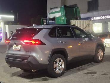 авто портер: Toyota RAV4: 2021 г., 2.5 л, Автомат, Гибрид, Кроссовер — 6