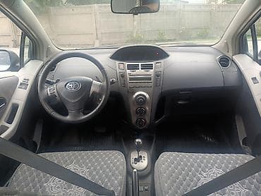 тойота ярис продаю: Toyota Yaris: 2010 г., 1.3 л, Механика, Бензин, Хэтчбэк — 5
