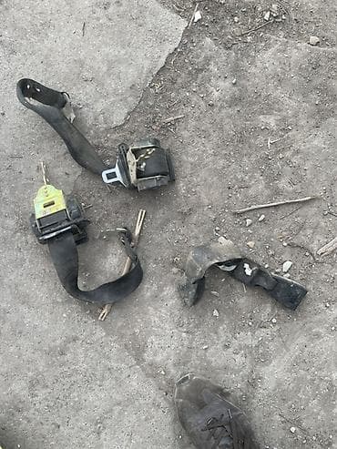 Детали салона: Автомобильные инерционные ремни безопасности (комплект) Задние ремни — 1