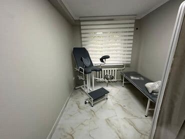 продаю дом ленинское: Продаю Офис 60 м², С ремонтом, С мебелью, Многоэтажное здание, 1 этаж — 6