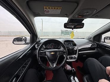 suzuki ignis: Chevrolet Spark: 2017 г., 1 л, Вариатор, Бензин — 6