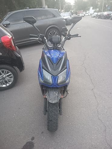 Тип скутера 125 куб. см, Бензин