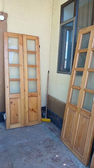 Дом и сад: Межкомнатная дверь, Б/у, Со стеклом, Одностворчатая, Деревянная, Распашная, Витражная — 1